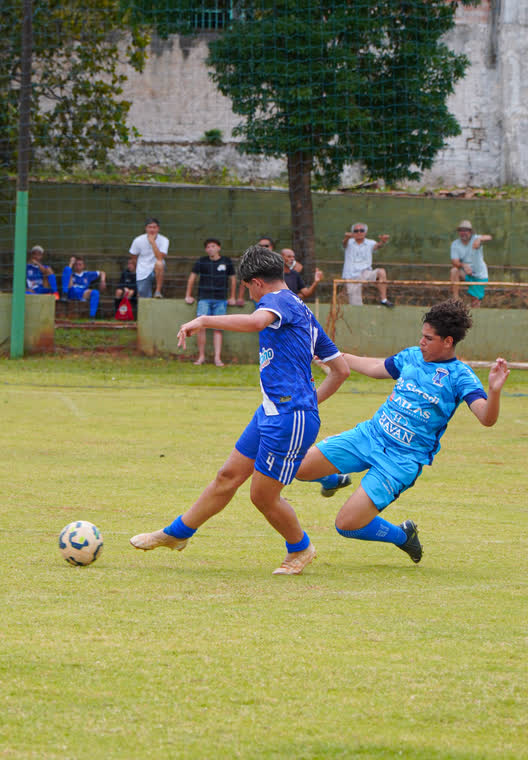 Escola Azuriz — Três dias de torneio, do apito ao troféu